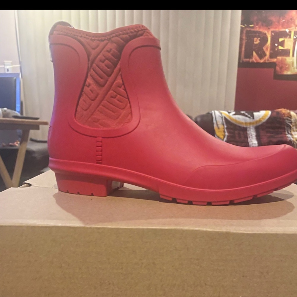 UGGS Rain Boots